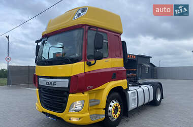 Тягач DAF CF 2016 в 