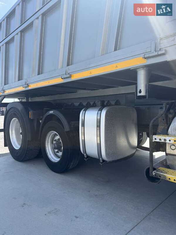 Самоскид DAF CF 2011 в Рівному