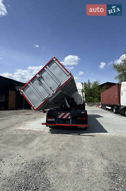 Самосвал DAF CF 2011 в 