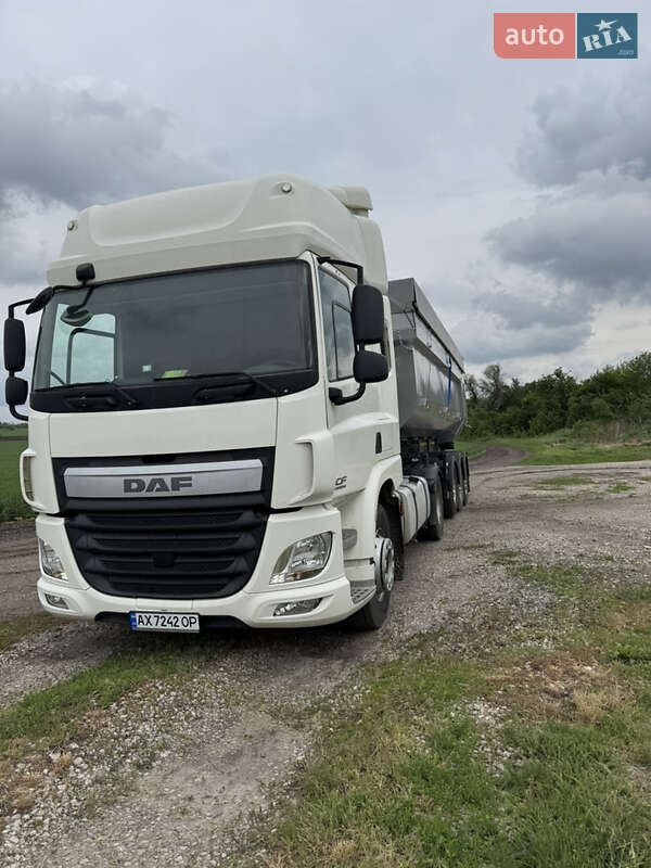 Тягач DAF CF 2014 в 