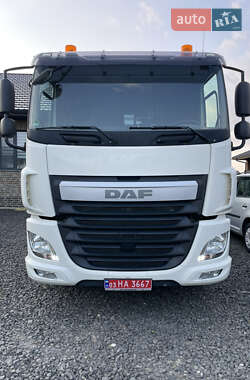 Тягач DAF CF 2015 в 
