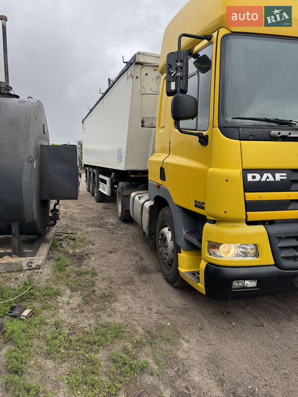 Самосвал DAF CF 2006 в Киеве