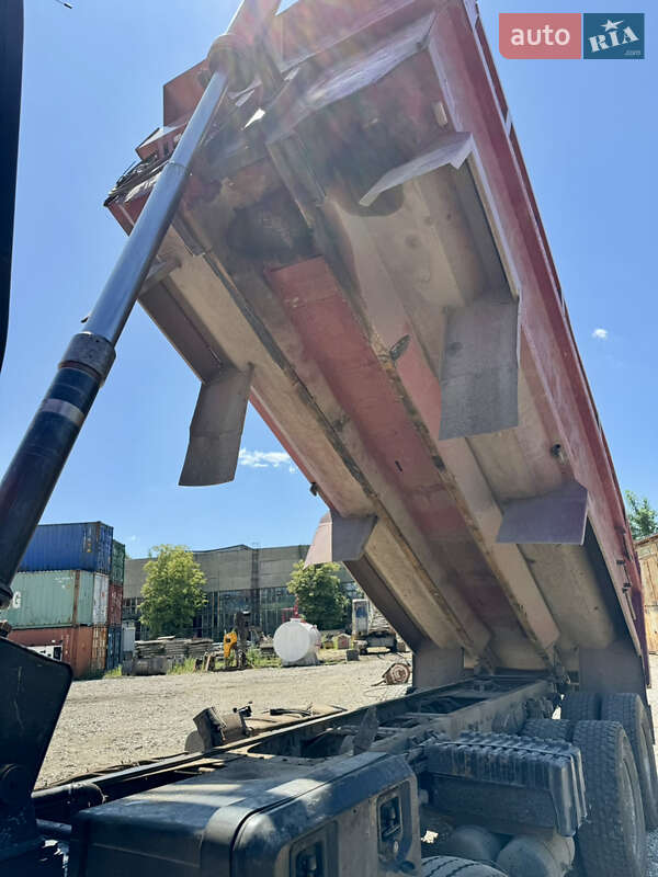 Самоскид DAF CF 2006 в Львові