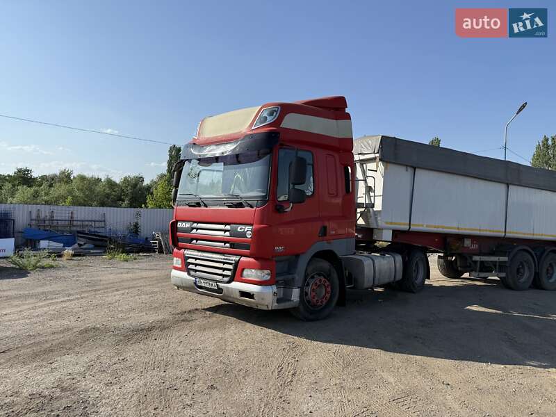 Тягач DAF CF 2011 в 