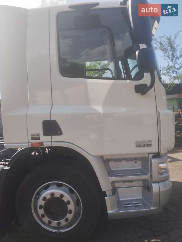 Тягач DAF CF 2008 в Запорожье