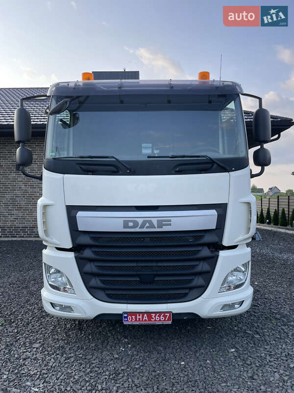 Тягач DAF CF 2015 в Луцке