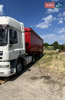 Тягач DAF CF 2006 в Подгайцах