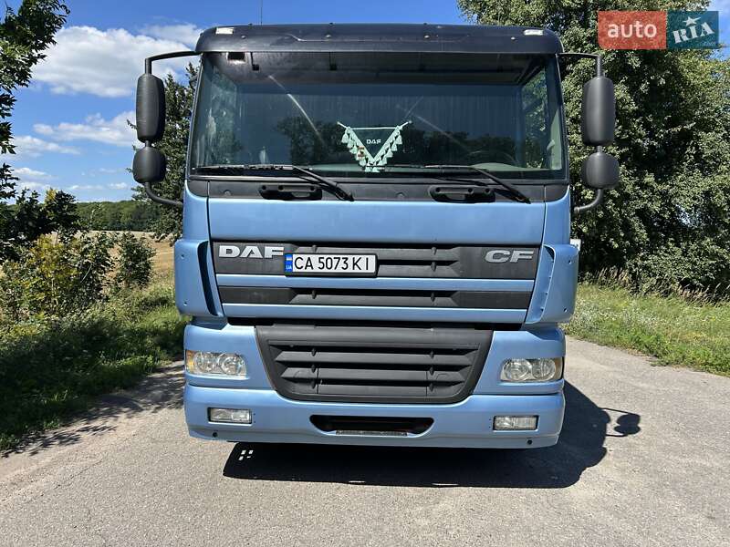 Самосвал DAF CF 2011 в 