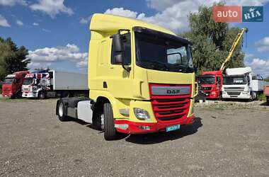 Тягач DAF CF 2016 в 