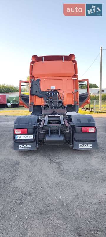 Тягач DAF CF 2013 в Умані