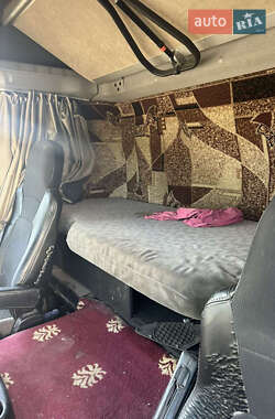 Тягач DAF CF 2008 в 