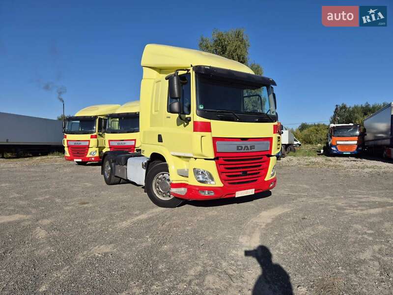 Тягач DAF CF 2015 в Броварах фото Тягач DAF CF 2015 в Броварах