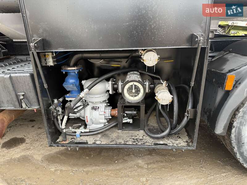 Бензовоз DAF CF 2003 в Луцке