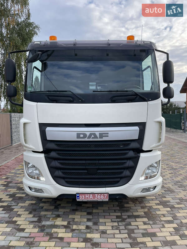 Тягач DAF CF 2015 в Луцке