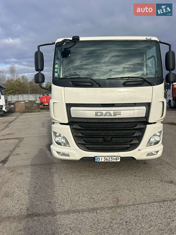 Самоскид DAF CF 2015 в Миргороді
