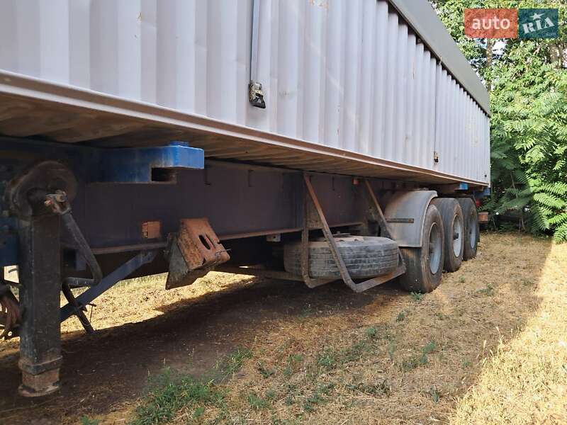 Контейнеровоз DAF CF 2008 в Доброславі
