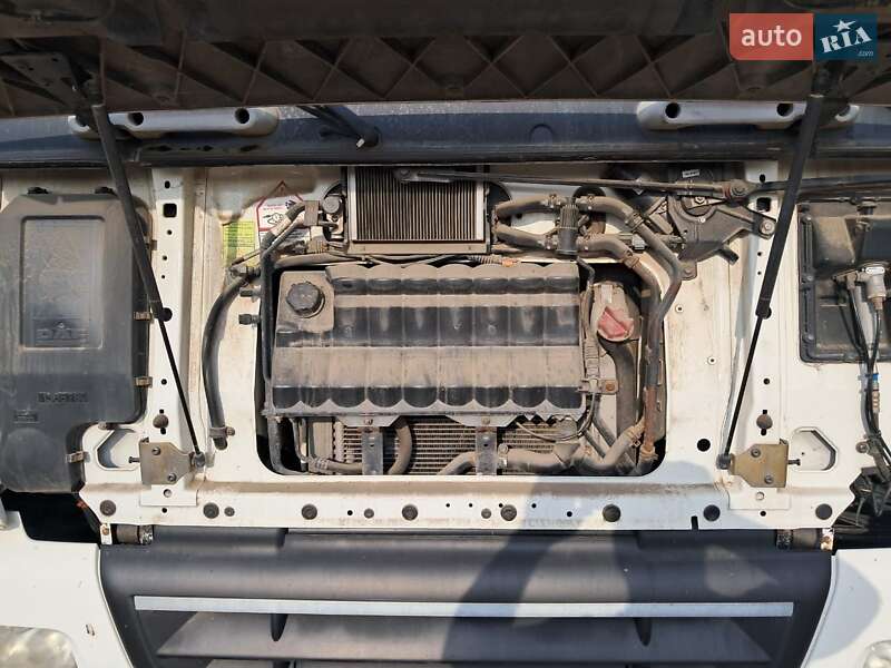 Контейнеровоз DAF CF 2008 в Доброславі