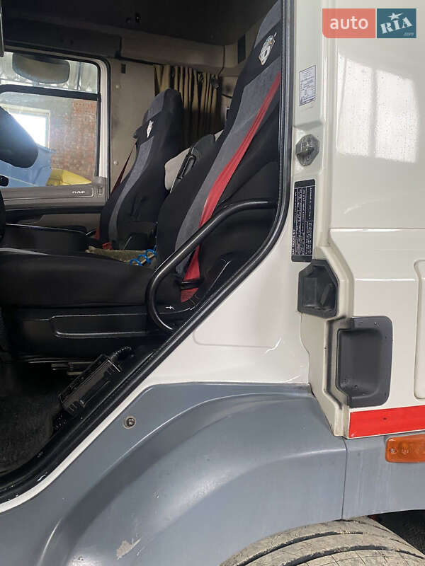 Тягач DAF CF 2013 в Новояворовске