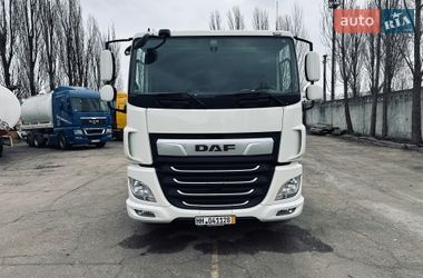 Тягач DAF CF 2018 в Киеве
