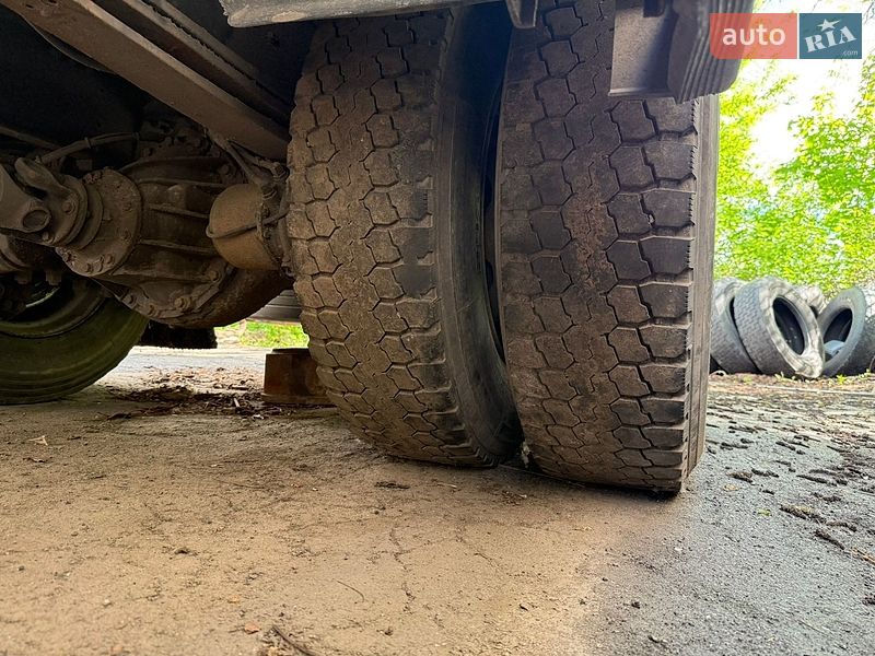 Грузовой фургон DAF FA 2003 в Киеве
