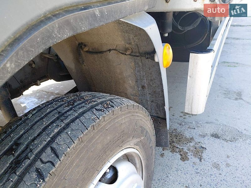 Тентований DAF FA 2004 в Рівному