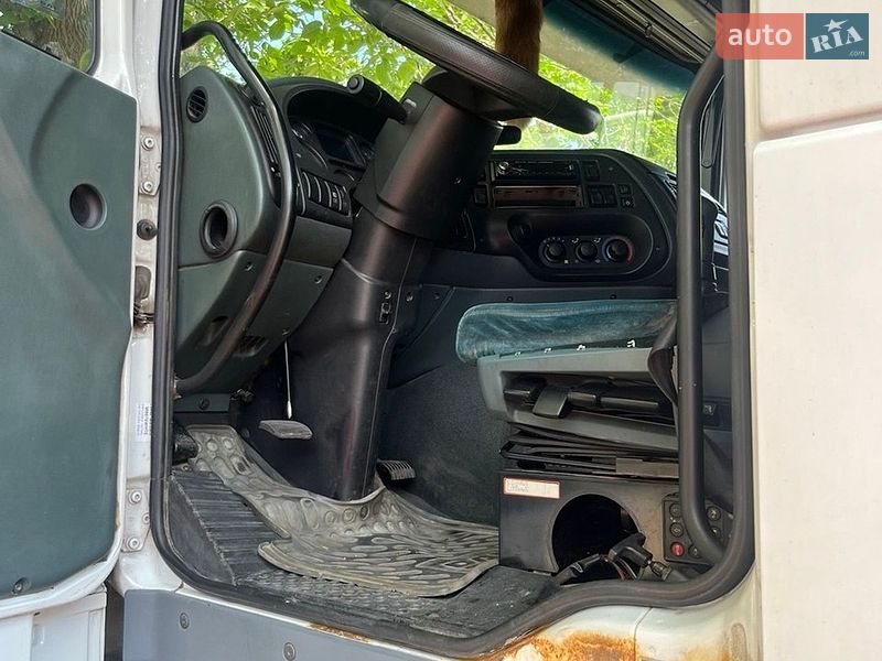 Вантажний фургон DAF FA 2004 в Одесі
