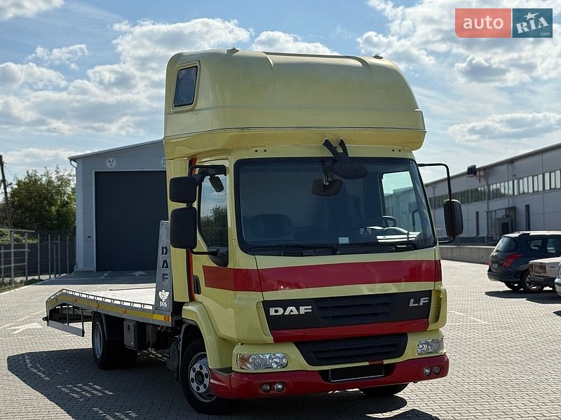 Евакуатор DAF FA 2007 в Нововолинську