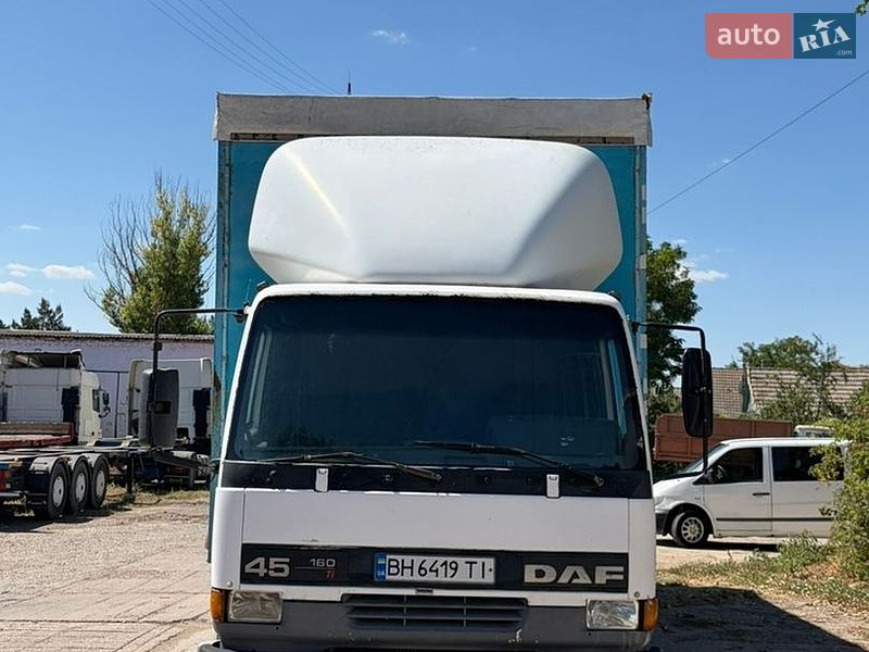 Тентований DAF FA 2003 в Арцизові