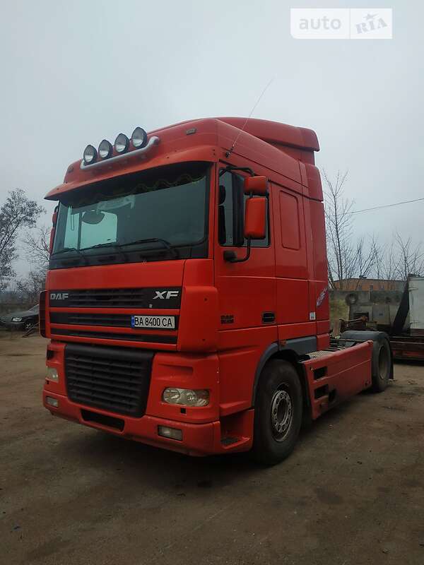 Тягач DAF FT 2003 в Олександрії