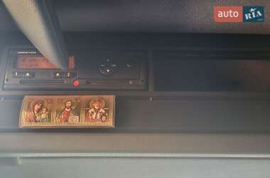 Грузовой фургон DAF FT 2002 в Днепре