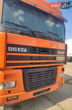 Тягач DAF FT 1999 в Лобойківці