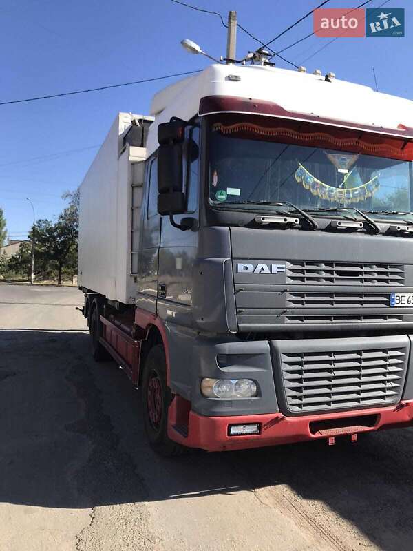 Контейнеровоз DAF FT 2006 в Миколаєві