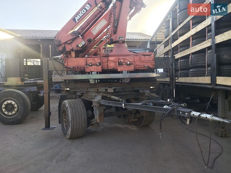 Контейнеровоз DAF FT 2012 в Судовій Вишні
