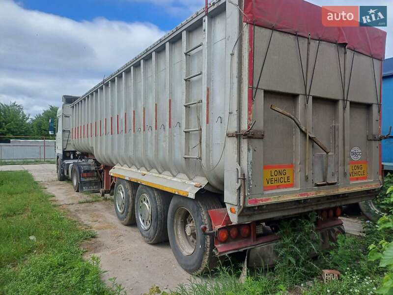 Тягач DAF FX 2004 в Ромнах