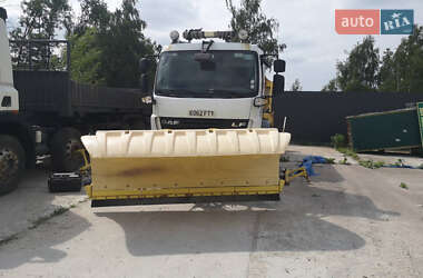 Піскорозкидальна машина DAF LF 2012 в Василькові