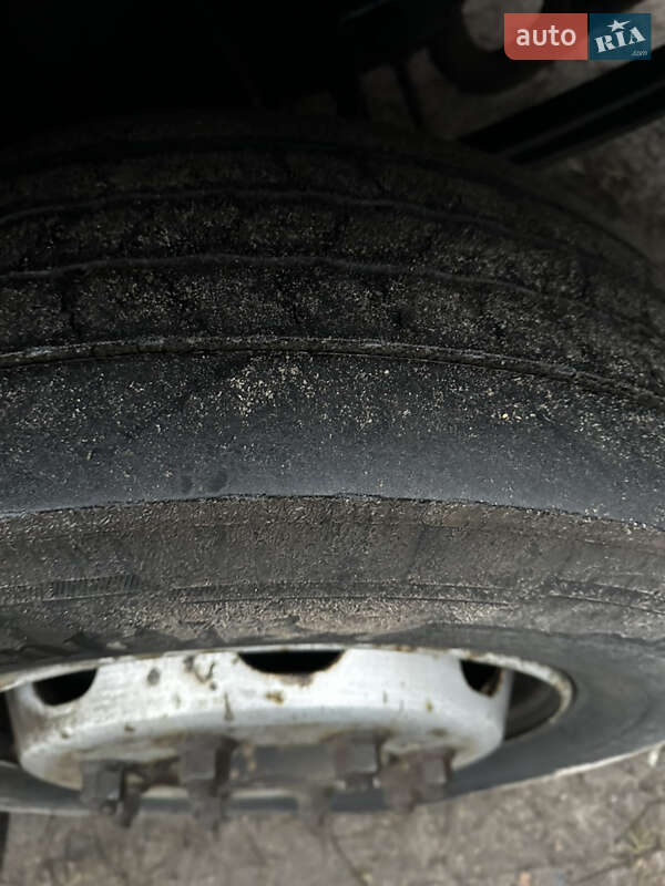 Тентованый DAF LF 2006 в Ромнах