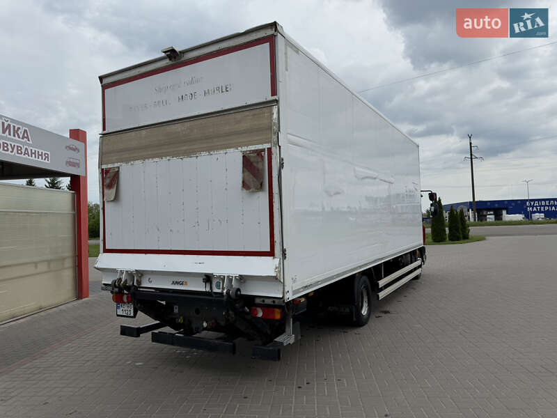 Грузовой фургон DAF LF 2016 в Нововолынске