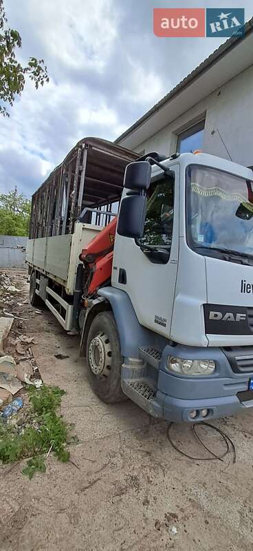 Автокран DAF LF 2011 в Рожнятове