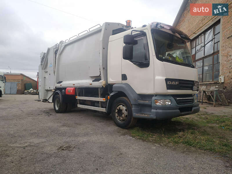 Мусоровоз DAF LF 2009 в 