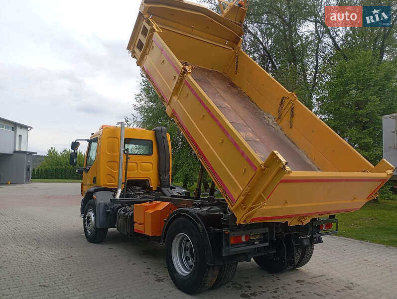 Піскорозкидальна машина DAF LF 2013 в Бучачі