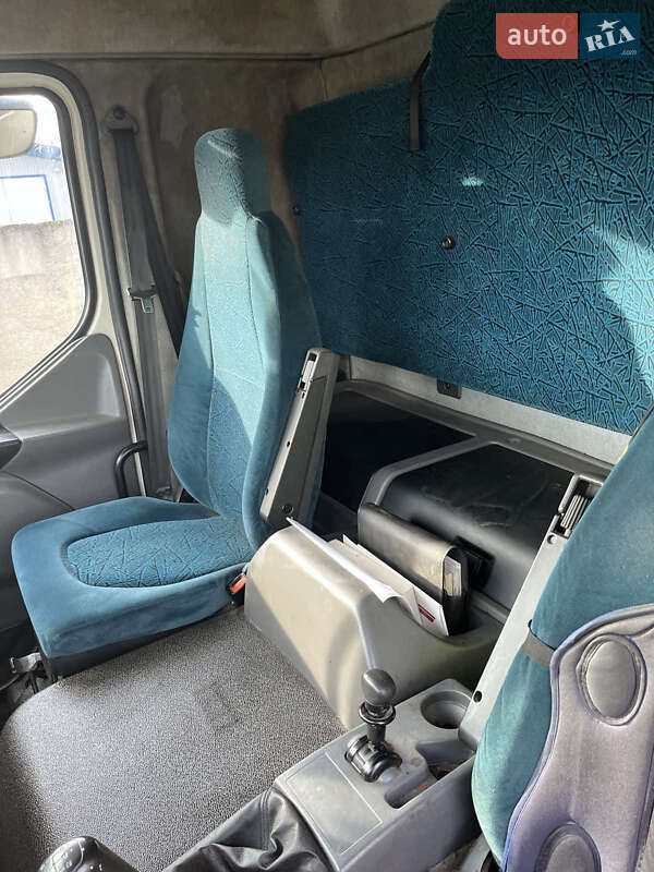 Тентованый DAF LF 2003 в Луцке