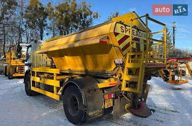 Пескоразбрасывающая машина DAF LF 2013 в Житомире