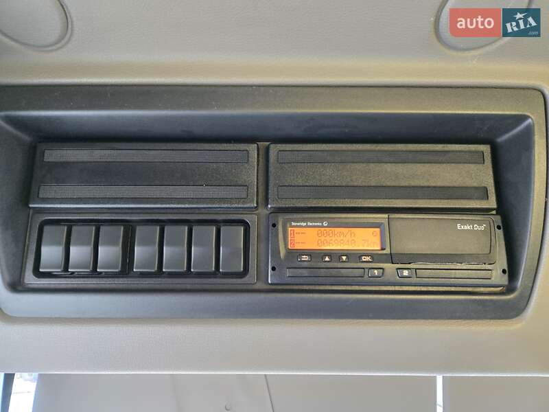 Пескоразбрасывающая машина DAF LF 2013 в Болграде