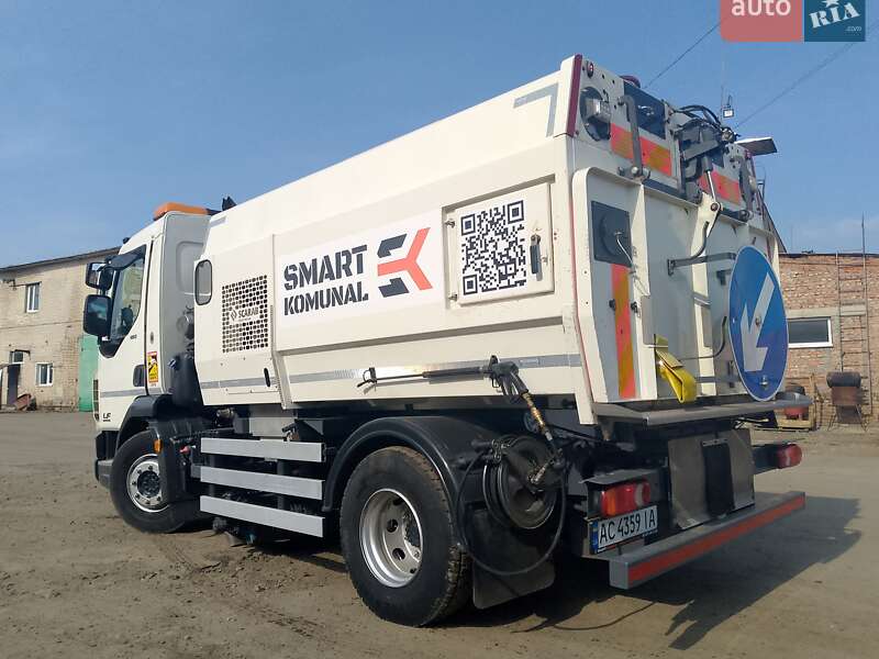 Підмітальна машина DAF LF 2015 в Луцьку