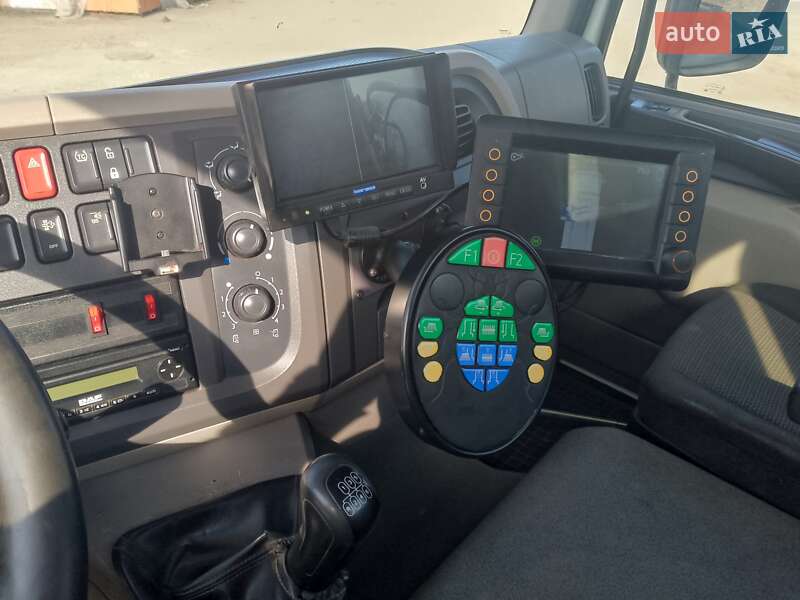 Підмітальна машина DAF LF 2015 в Луцьку