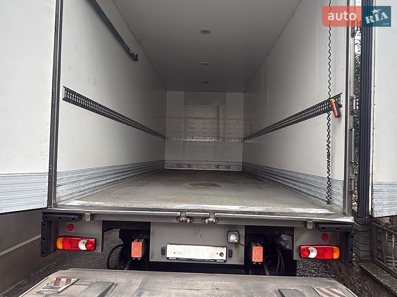 Вантажний фургон DAF LF 2013 в Тернополі