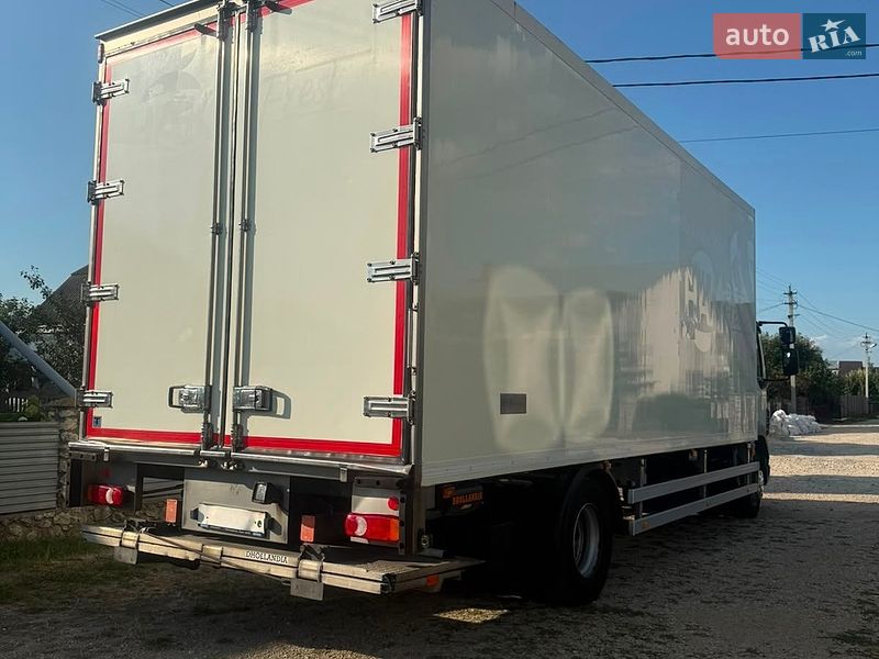 Вантажний фургон DAF LF 2013 в Тернополі