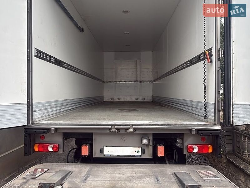 Вантажний фургон DAF LF 2013 в Тернополі