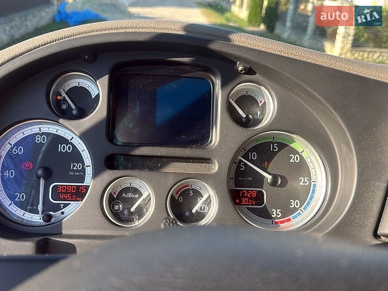 Вантажний фургон DAF LF 2013 в Тернополі