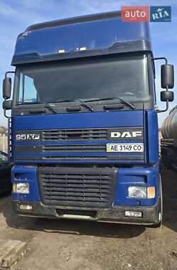 Цистерна DAF TE 2001 в Дніпрі